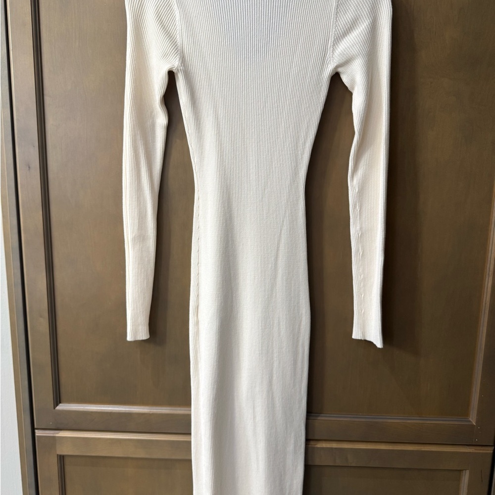 Dynamite Cream White Ribbed V-Neck Long Sleeve Dress - Picture 5 of 5